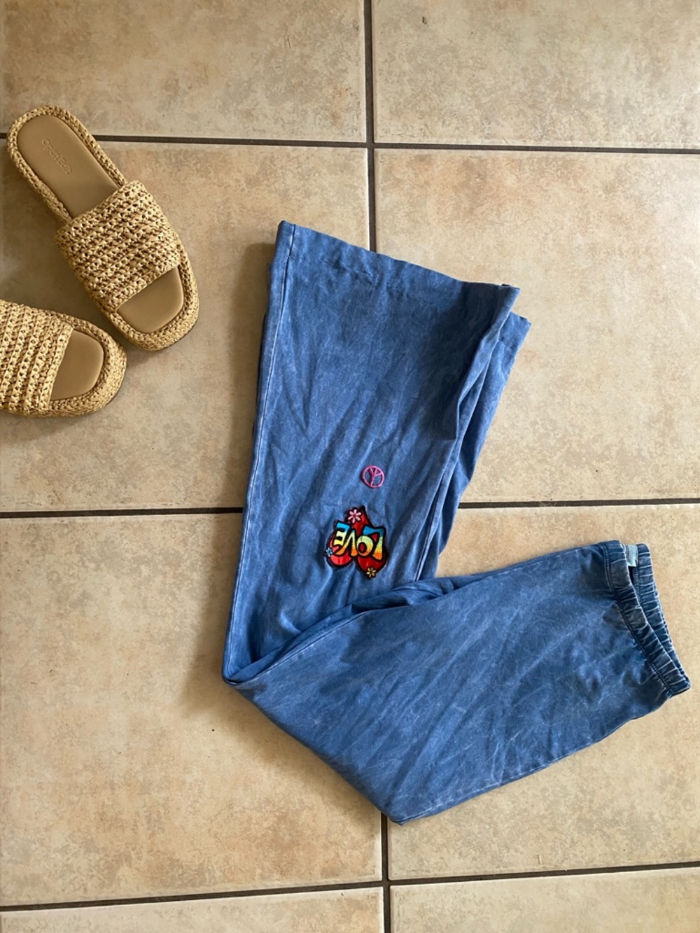 🌼 Chatoyant Patch Pants